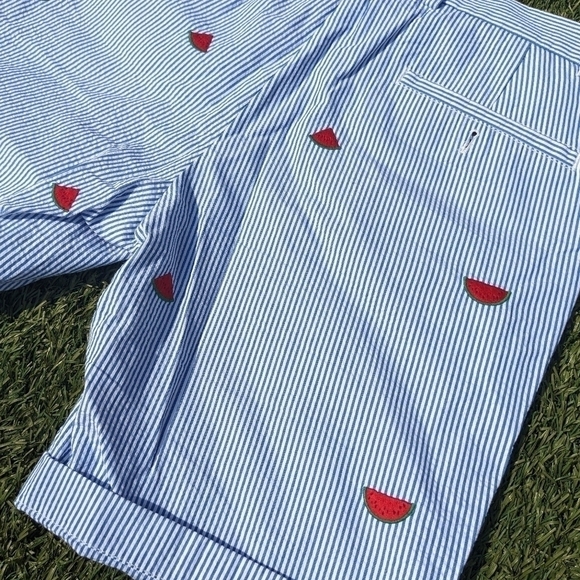 Brooks brothers Seer sucker shorts with watermelon 🍉 print! 32 waist - Picture 4 of 7